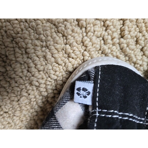 Tommy Bahama Womens Size 7 Canvas Memory Foam Casual Shoe Black Cream Preloved - Picture 10 of 16